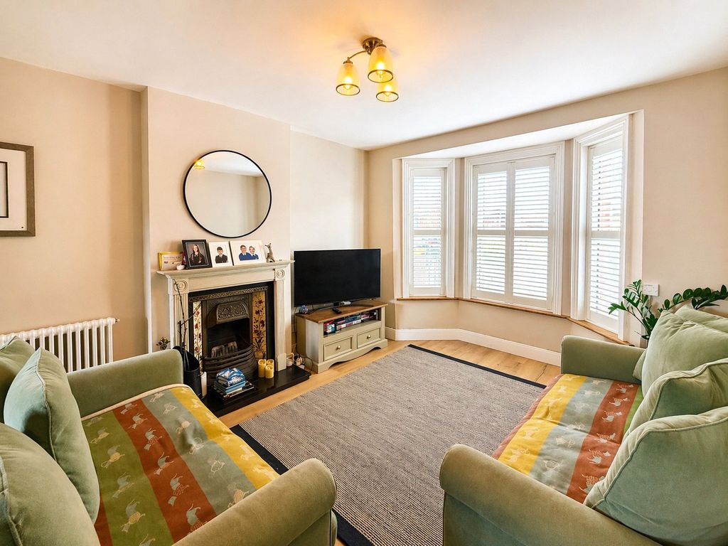Property photo 2 of 19 Picture No. 28