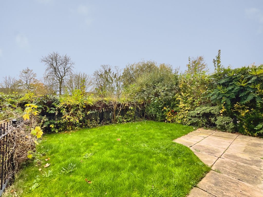 Property photo 3 of 21