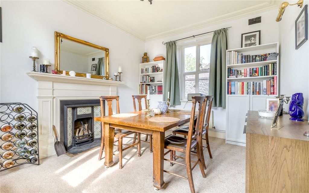Property photo 2 of 16 Dining Room