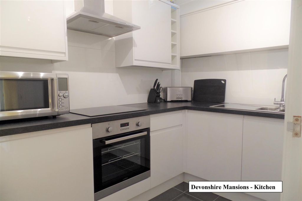 Property photo 3 of 9 Kitchen.Jpg