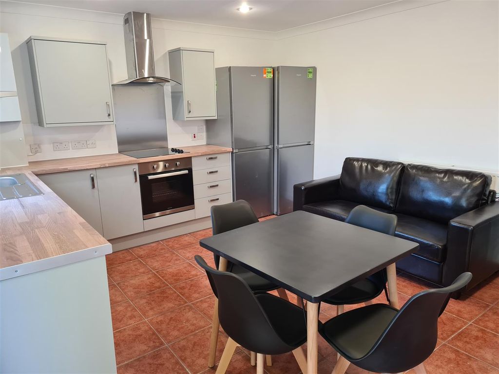 Property photo 2 of 26 Lounge, Diner