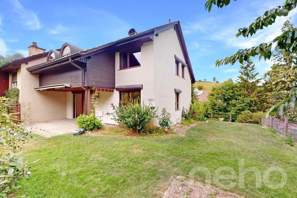 Property photo 3 of 12