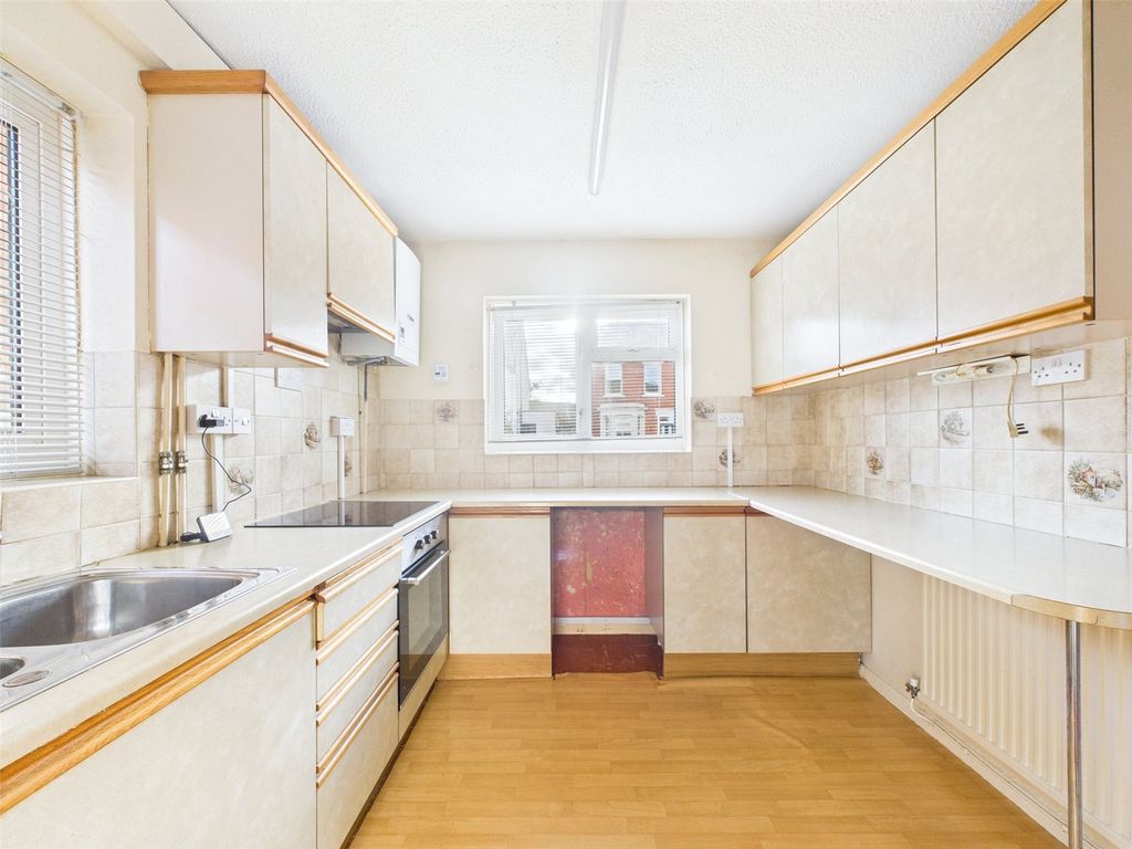 Property photo 2 of 16 Picture No. 03