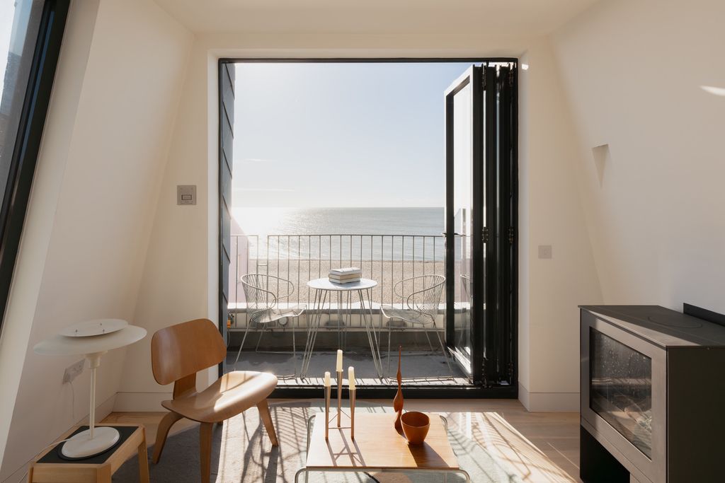 Property photo 3 of 38 351317 - 23 King St, Aldeburgh-15.Jpg