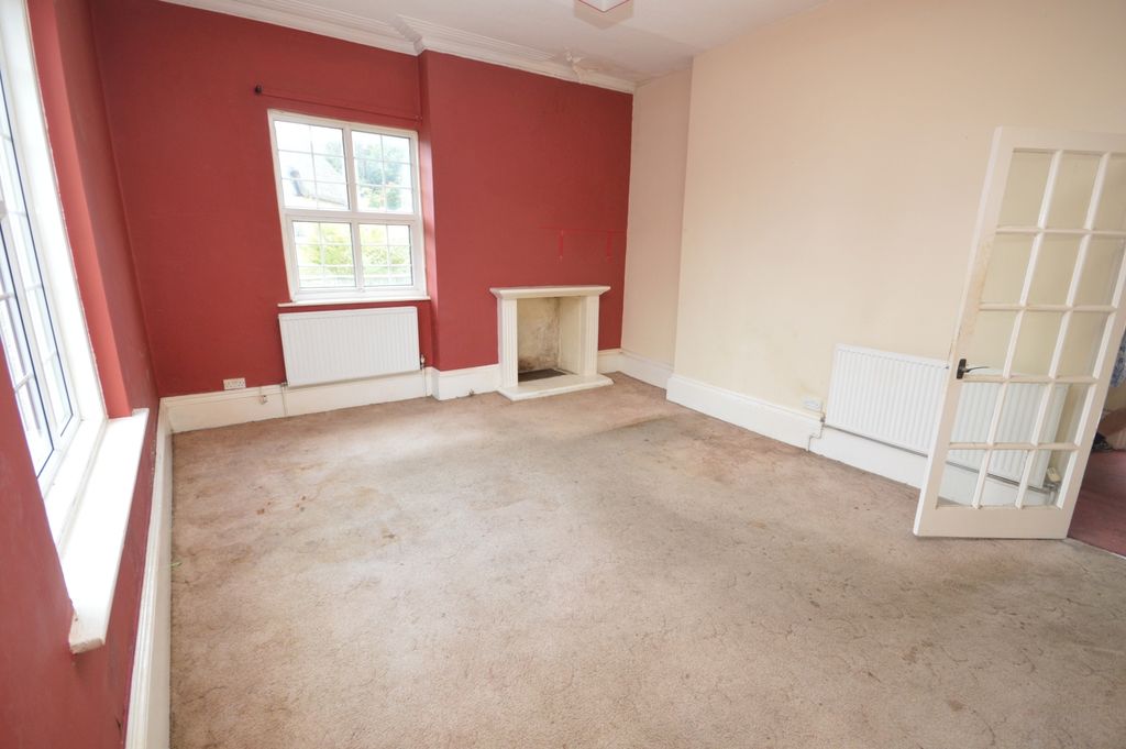 Property photo 2 of 10 Picture No. 03
