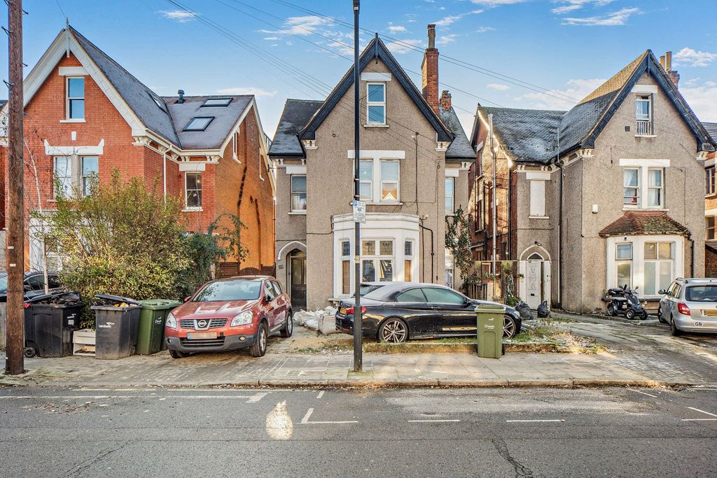 Property photo 1 of 22