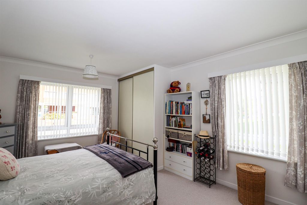 Additional image 11 of 2 bed flat for saleNormandale, Bexhill-On-Sea TN39