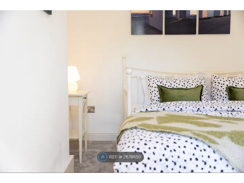 Property photo 3 of 16 Ff Double Bedroom