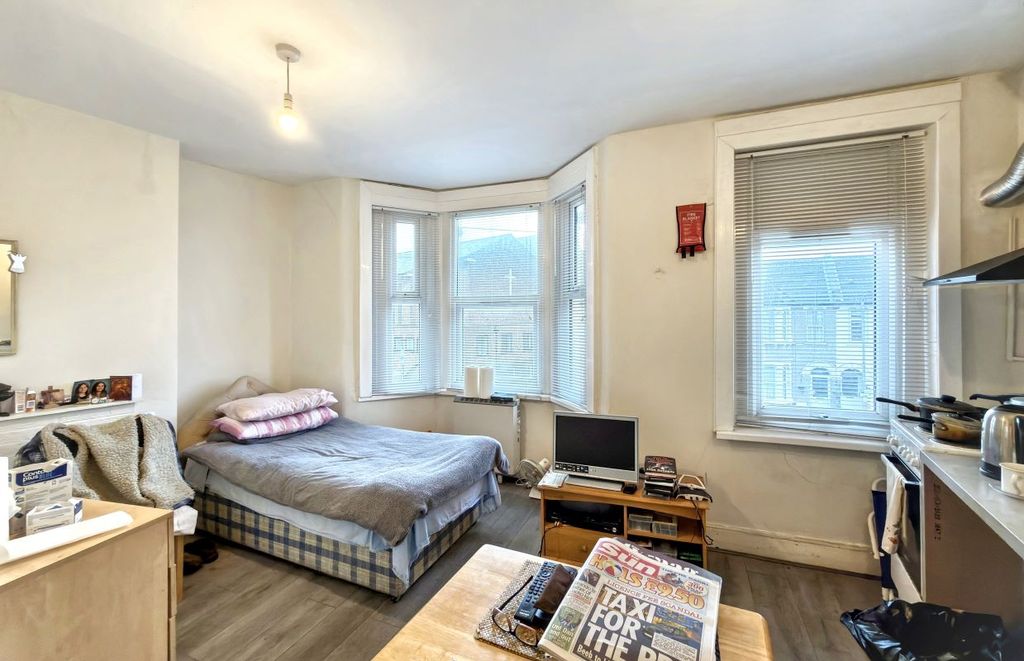 Property photo 3 of 7