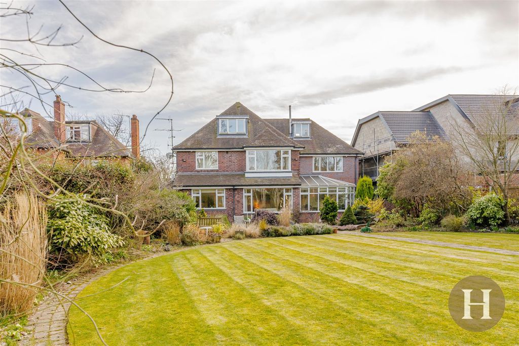Property photo 2 of 60 Hadleigh Estate Agents-68.Jpg