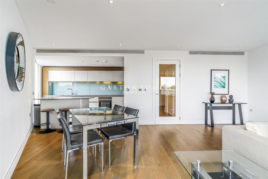 Property photo 3 of 19 Reception (3).Jpg