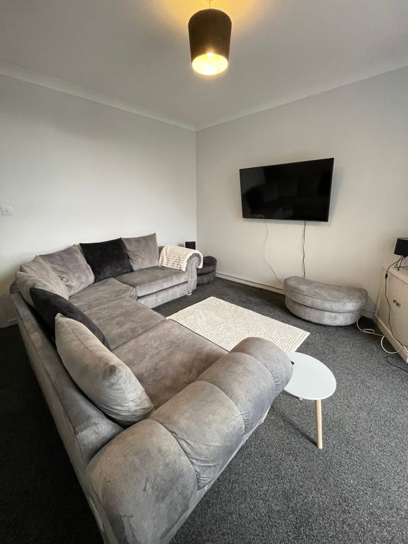 Property photo 2 of 11