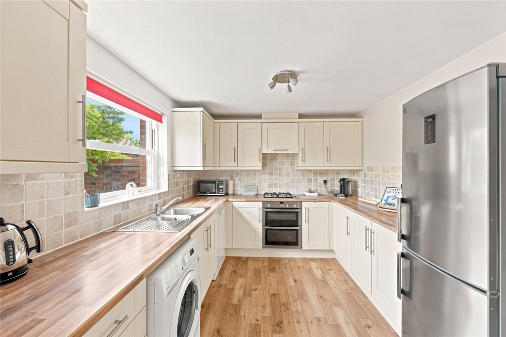 Property photo 3 of 36 Picture No. 50