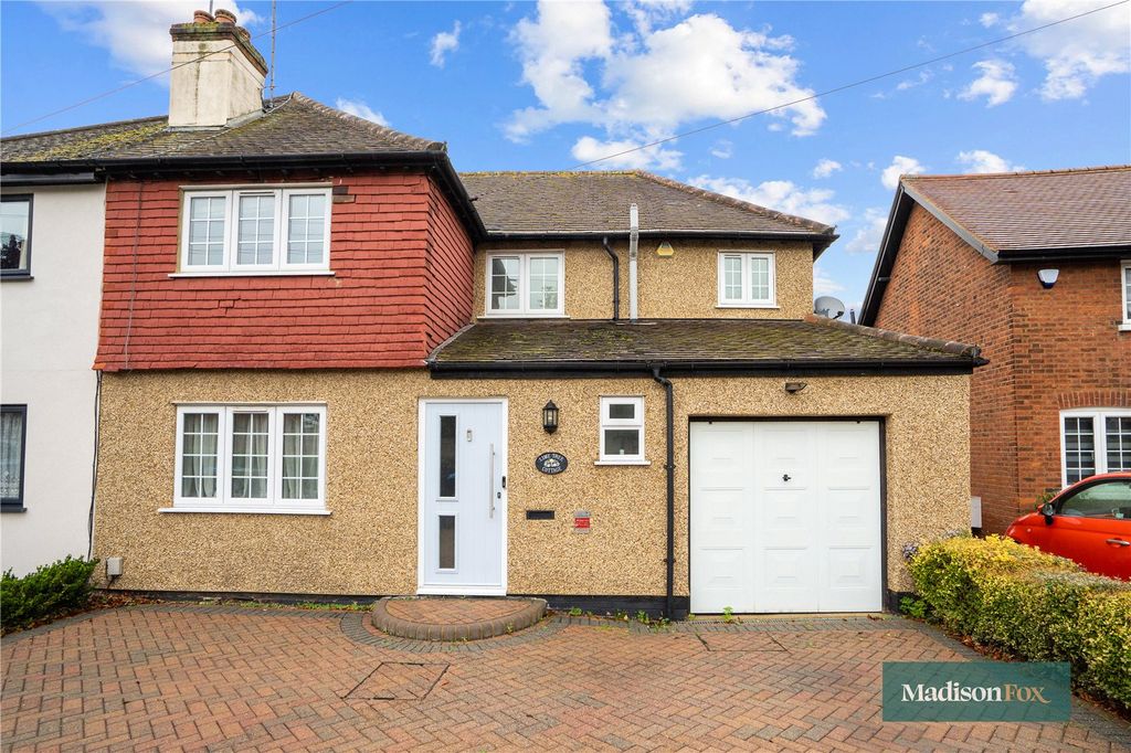 Property photo 1 of 28 Picture No. 05