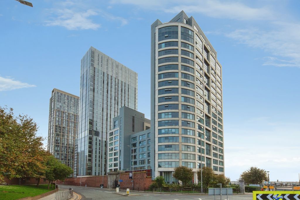 Property photo 1 of 19 Pbox-Img.Jpg