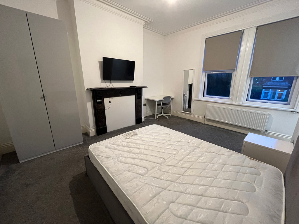 Property photo 2 of 3