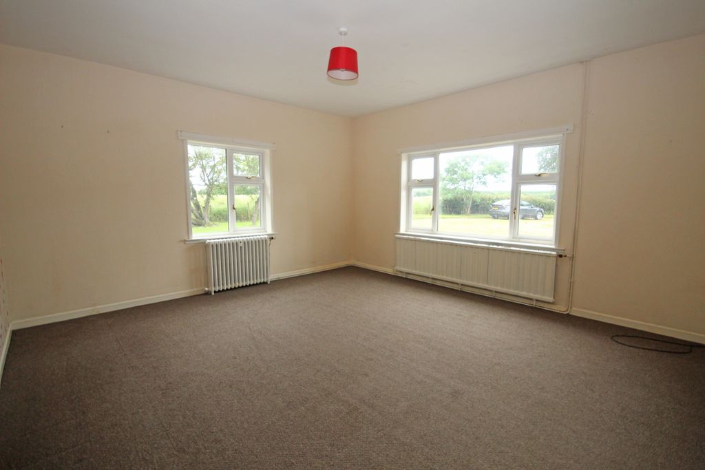 Property photo 3 of 42