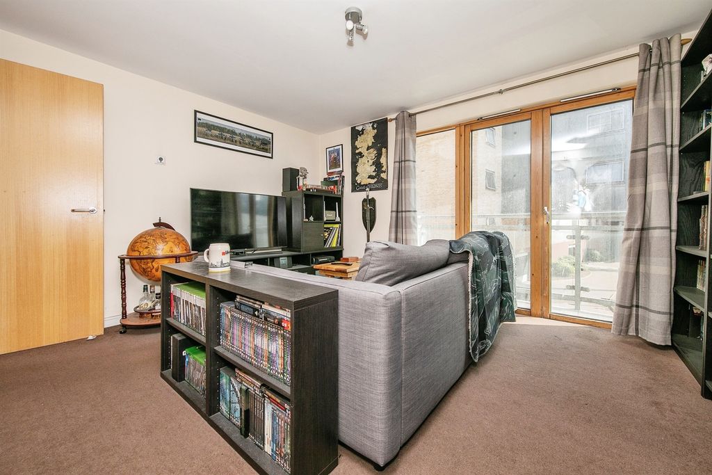 Property photo 3 of 8 Living Room