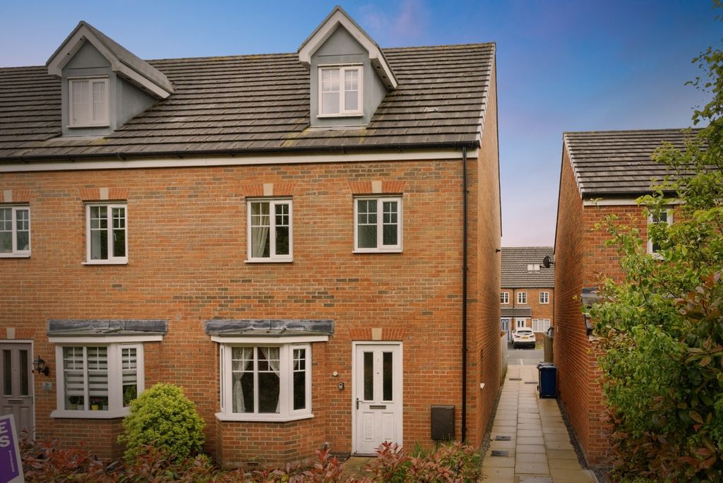 Property photo 1 of 18 Pbox-Img.Jpg
