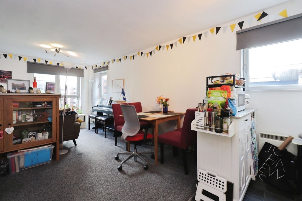 Property photo 3 of 12 Photo