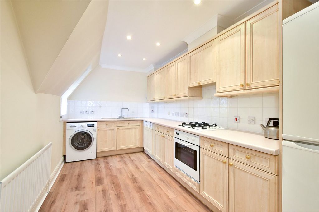Property photo 2 of 9 Picture No. 07
