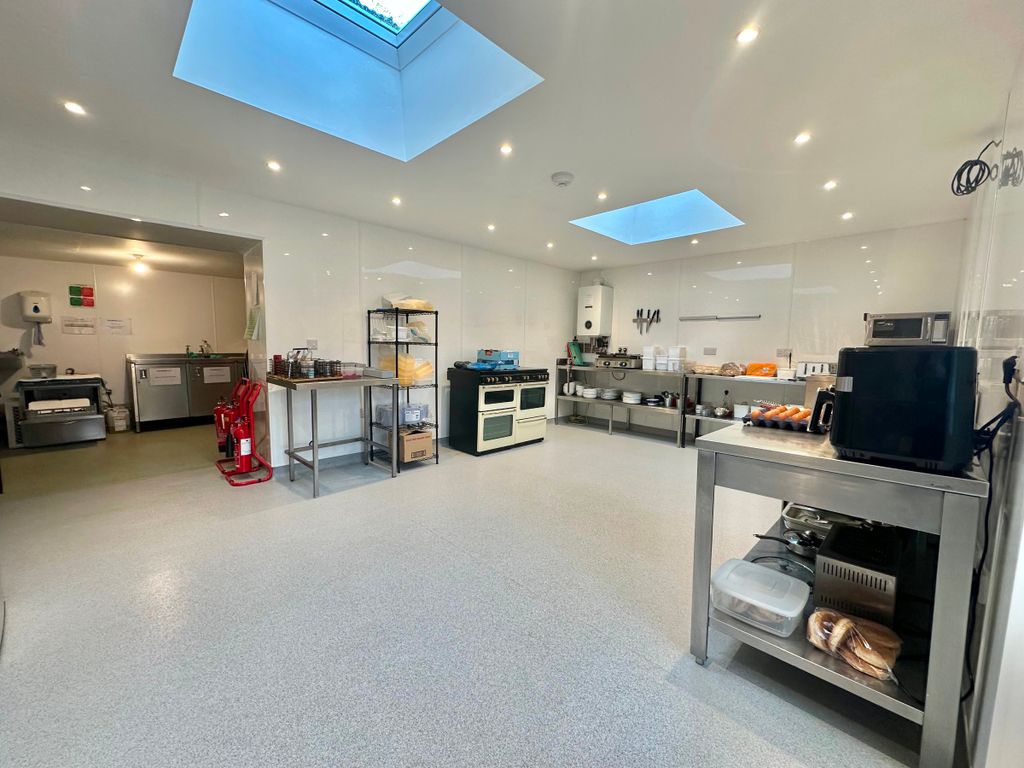 Property photo 3 of 24