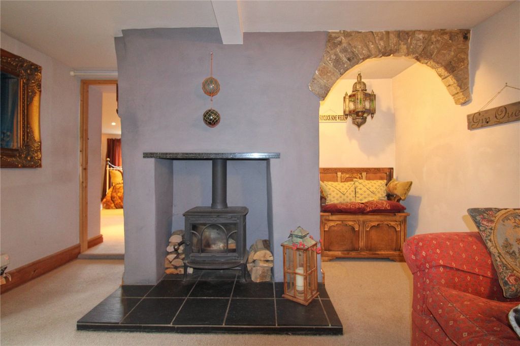 Property photo 2 of 27 Picture No. 06