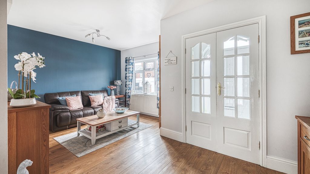 Property photo 3 of 35 Photo 68