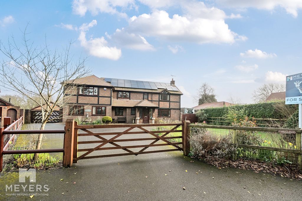 Property photo 2 of 30