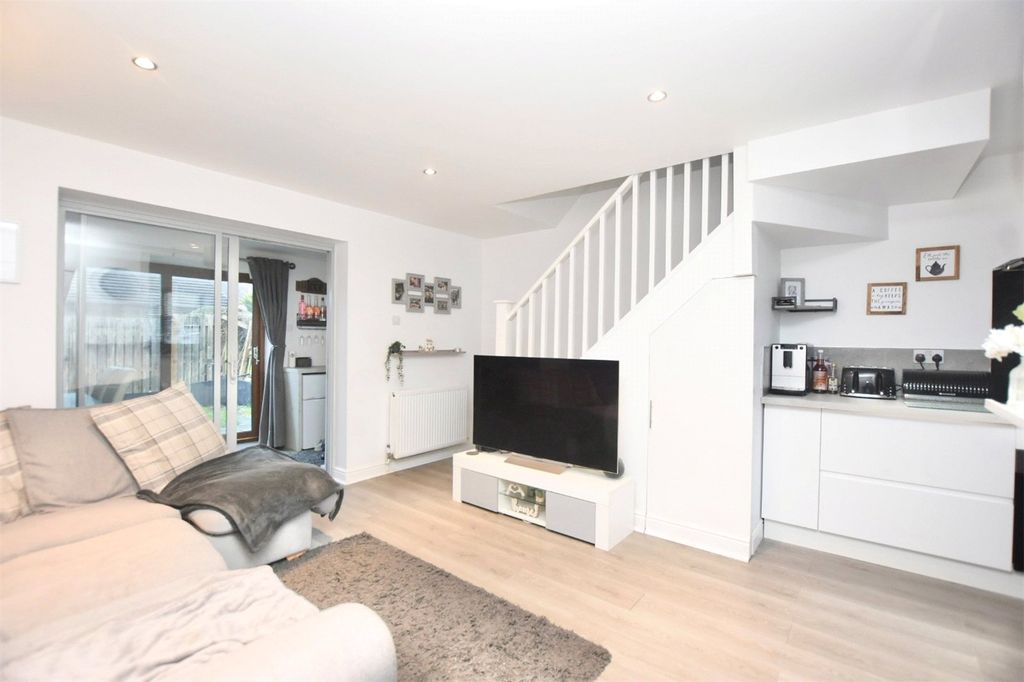 Property photo 2 of 16 Living Room