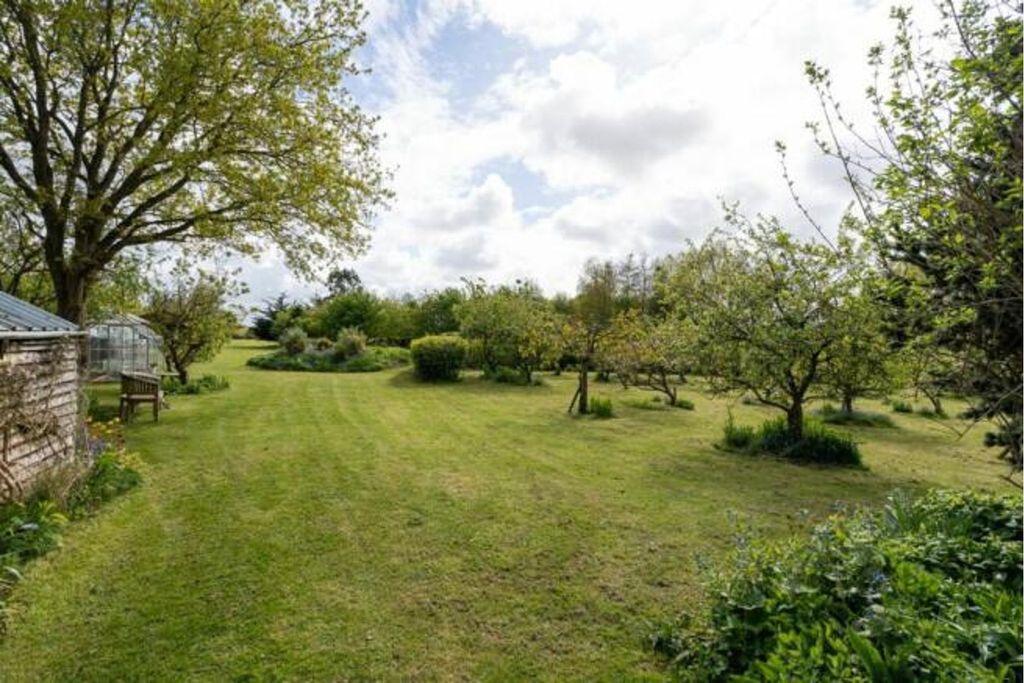 Property photo 1 of 37