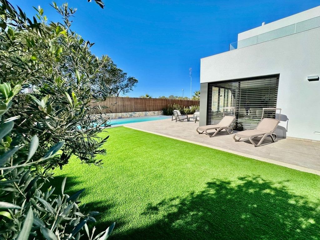 Property photo 1 of 27