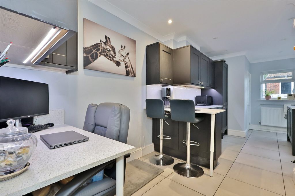 Property photo 3 of 15 Picture 3