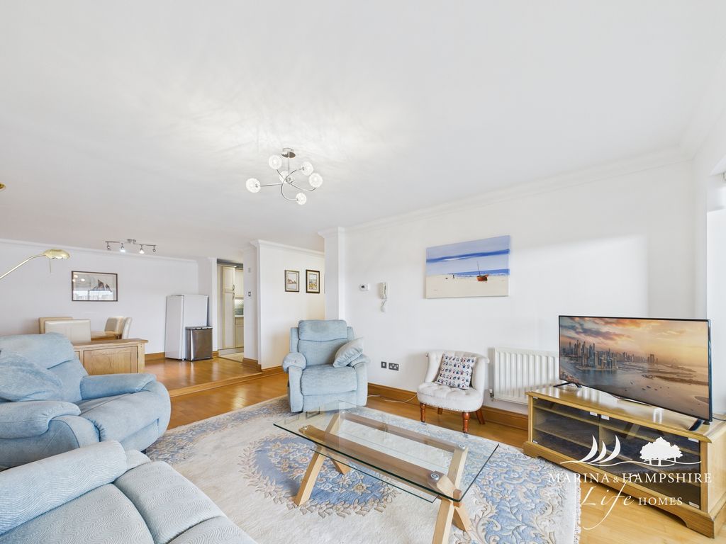 Property photo 2 of 27 Cam03915G0-Pr0022-Still031