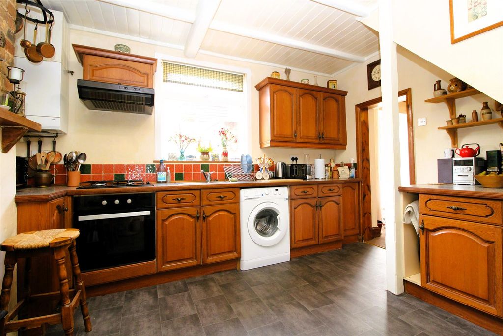 Property photo 2 of 14 Img_8113.Jpg