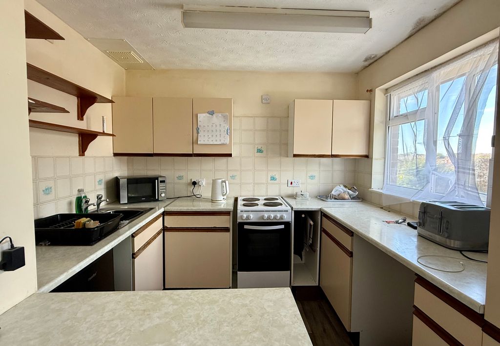 Property photo 3 of 10 Img_3535