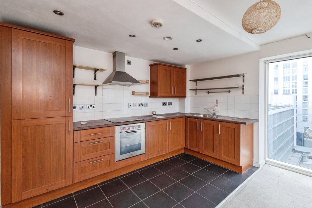 Property photo 2 of 7 Pbox-Img.Jpg