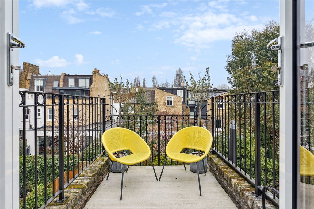 Property photo 3 of 11 Picture No. 05