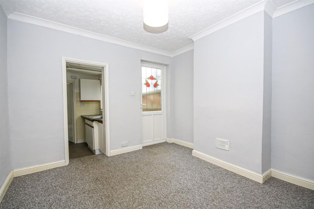 Property photo 3 of 11 9-Img_0624.Jpg