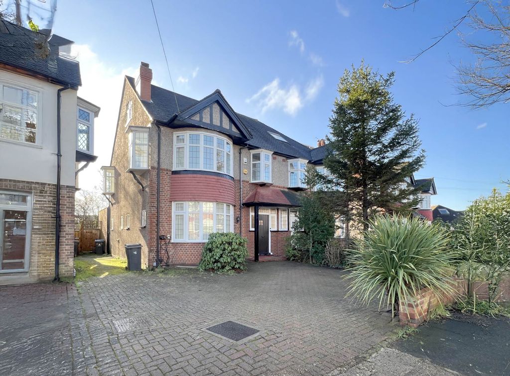 Property photo 1 of 26