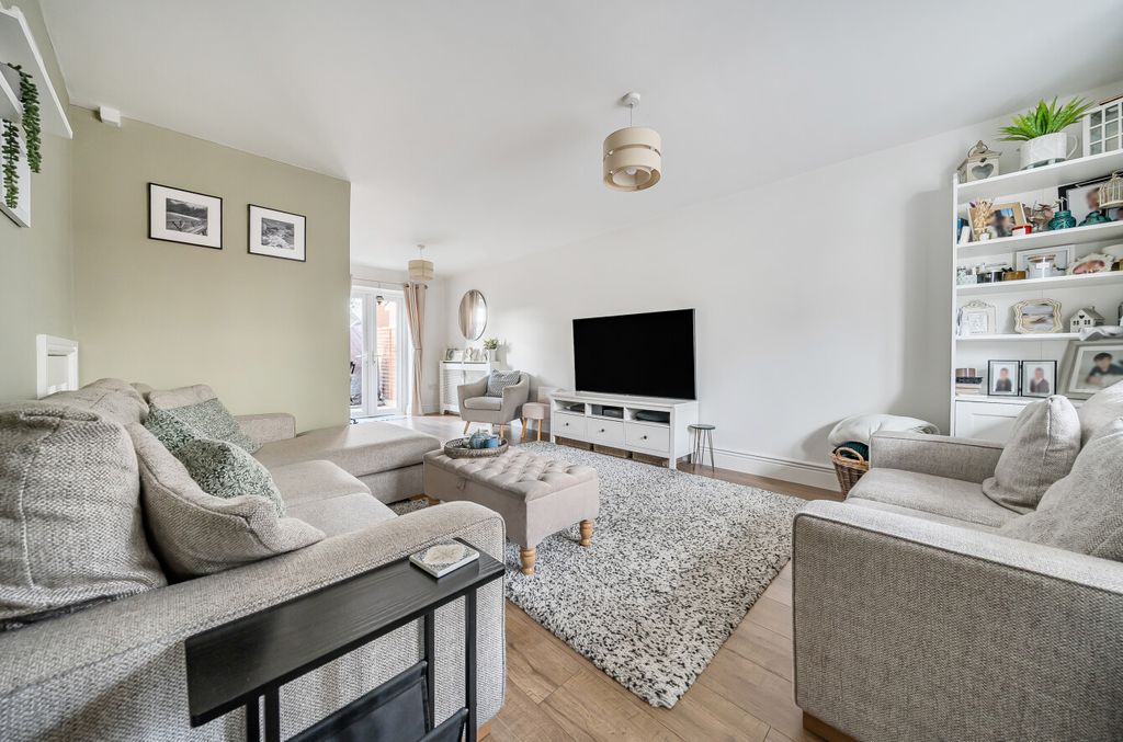 Property photo 2 of 21 13831274691Dbff106842