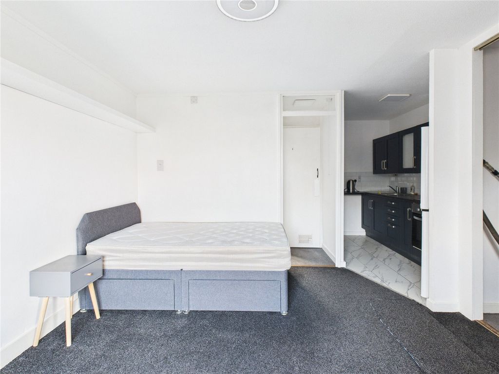 Property photo 3 of 9 Picture No. 02