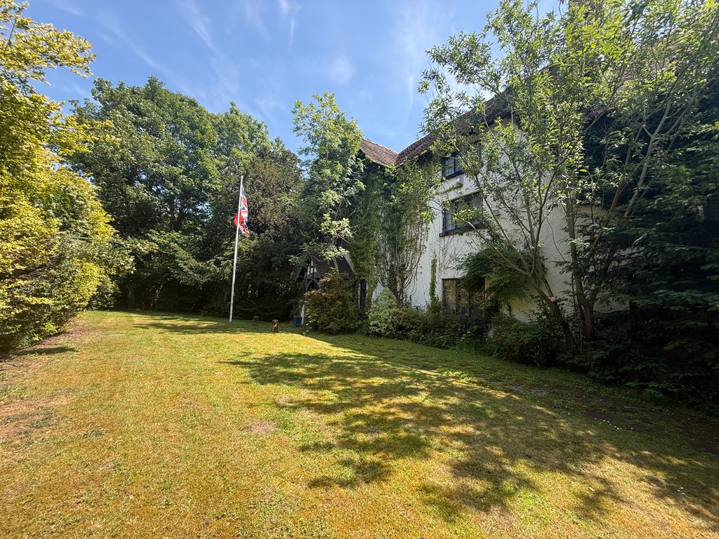 Property photo 1 of 6