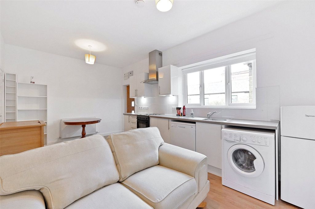 Property photo 3 of 5 Reception Room