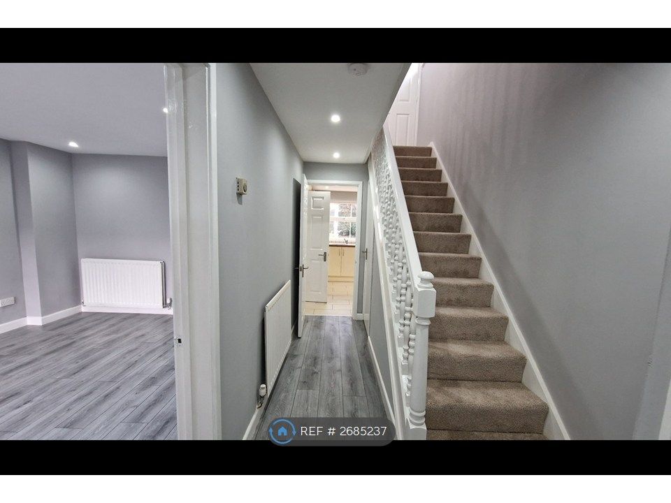 Property photo 3 of 29