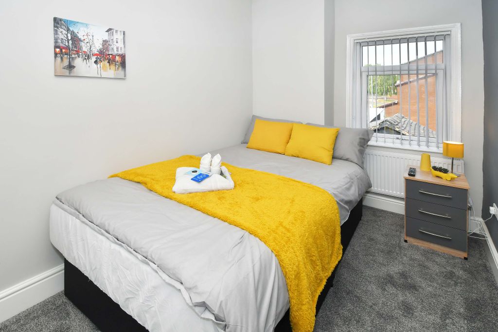 Property photo 2 of 22 Room 3 - Superior Double Room With TV