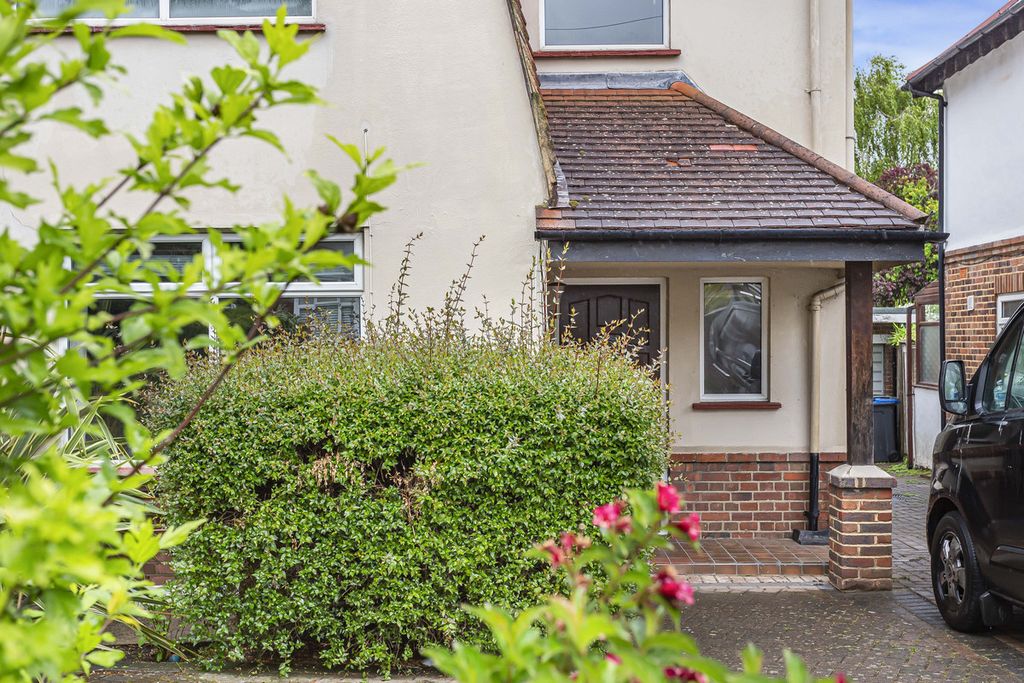 Property photo 3 of 14