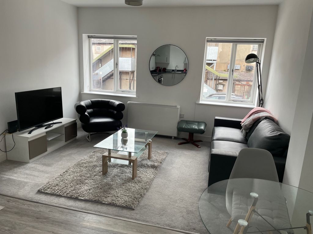 Property photo 3 of 5