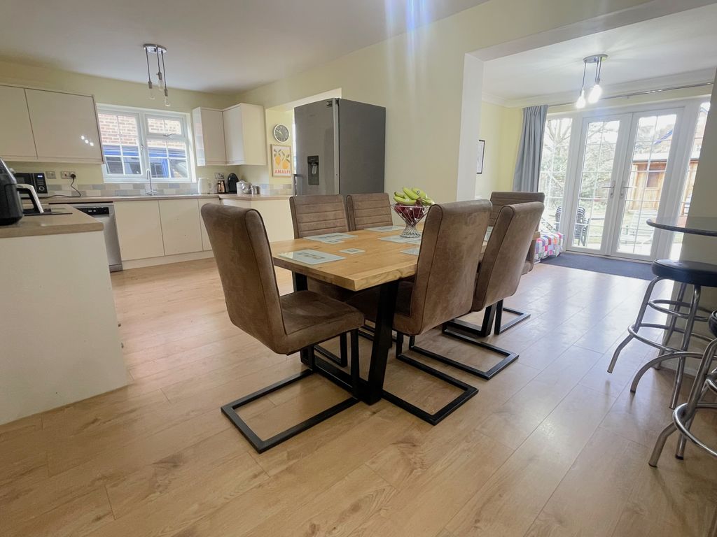 Property photo 2 of 18 Img_1646