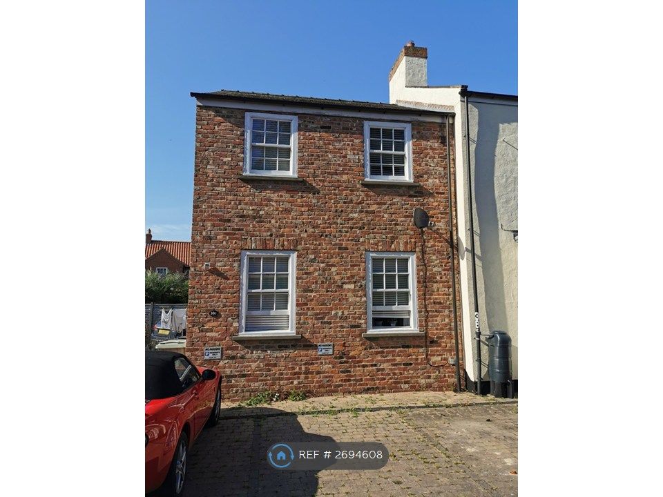 Property photo 2 of 8